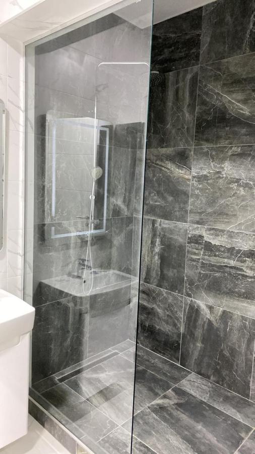 Apartmani Bulevar SJJ Exteriör bild